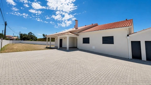 Moradia T3 para Venda em Marrazes e Barosa