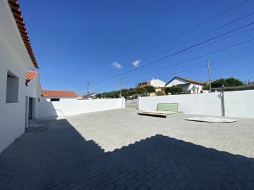 Moradia T3 para Venda em Marrazes e Barosa