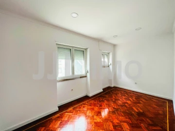 Apartamento T6 para Venda em Avenidas Novas
