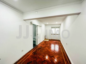 Apartamento T6 para Venda em Avenidas Novas