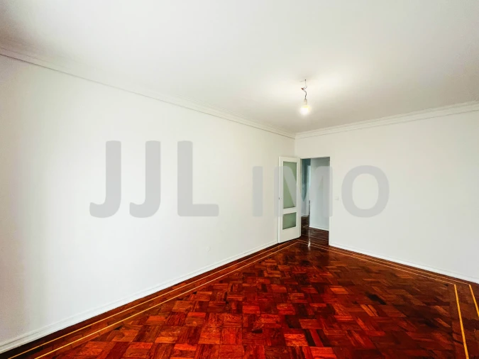 Apartamento T6 para Venda em Avenidas Novas Foto 17