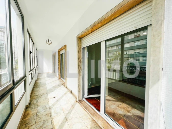 Apartamento T6 para Venda em Avenidas Novas Foto 10