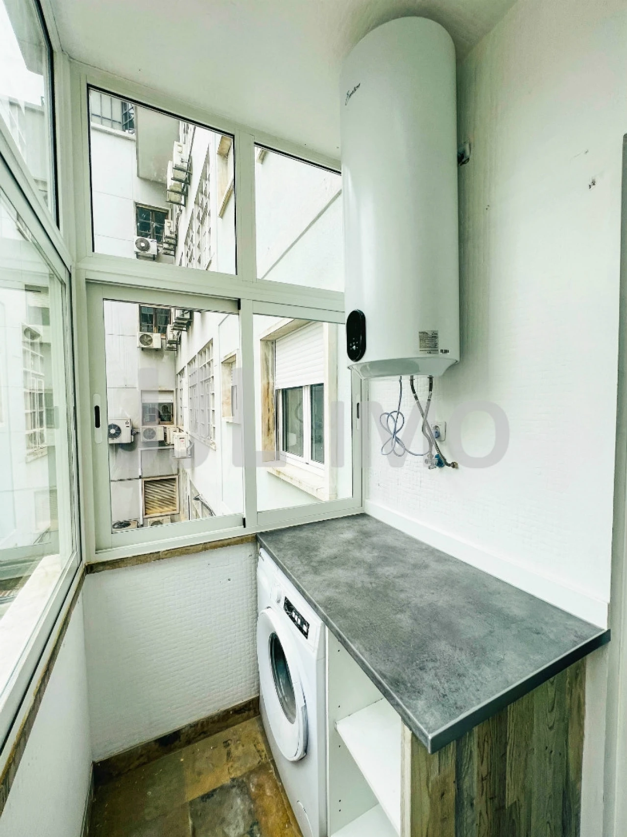 Apartamento T6 para Venda em Avenidas Novas Foto 36