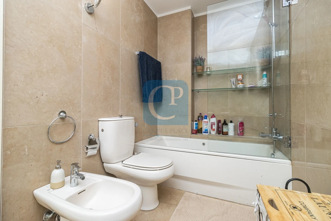 Apartamento T4 para Venda em Campanhã Foto 38