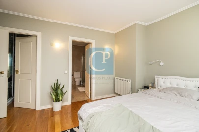Apartamento T4 para Venda em Campanhã