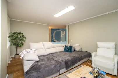 Apartamento T4 para Venda em Campanhã