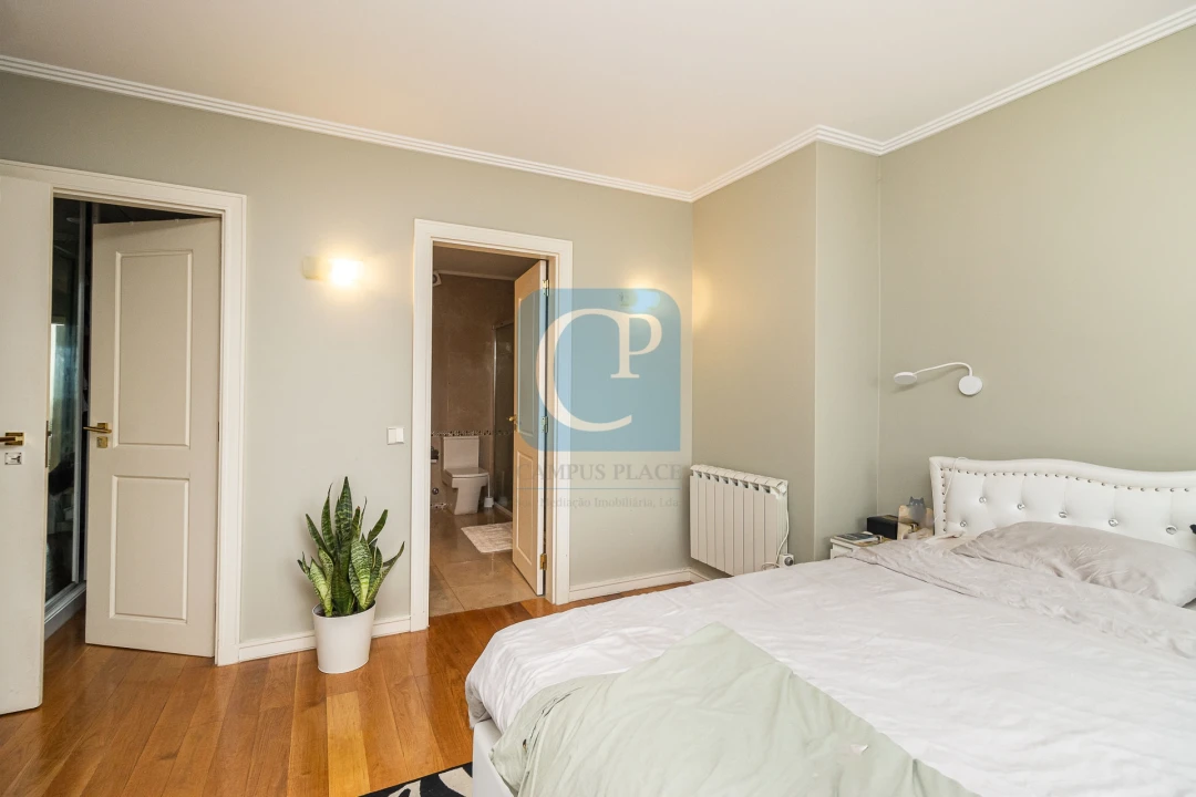 Apartamento T4 para Venda em Campanhã Foto 30