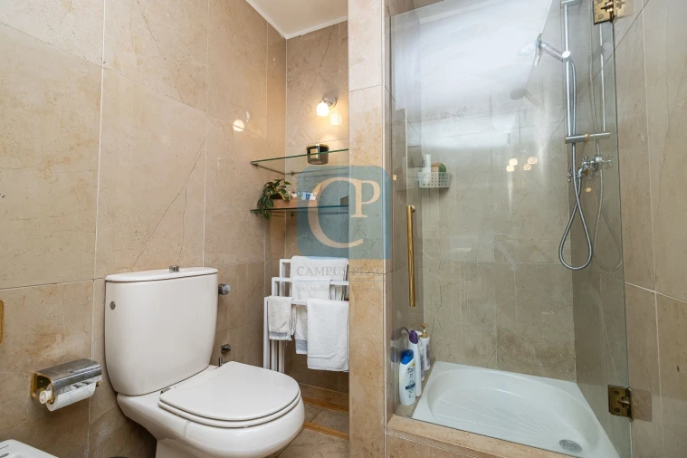 Apartamento T4 para Venda em Campanhã Foto 14