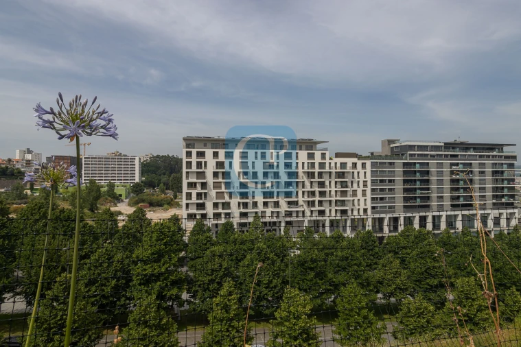 Apartamento T4 para Venda em Campanhã Foto 50