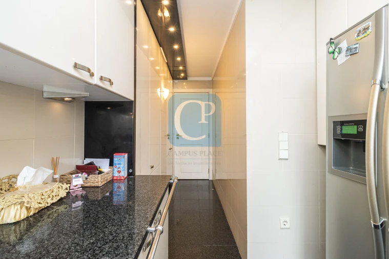 Apartamento T4 para Venda em Campanhã Foto 19