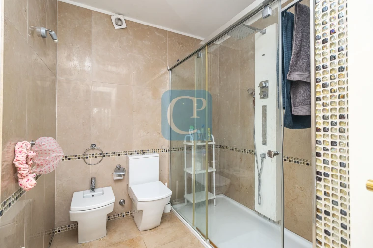 Apartamento T4 para Venda em Campanhã Foto 33