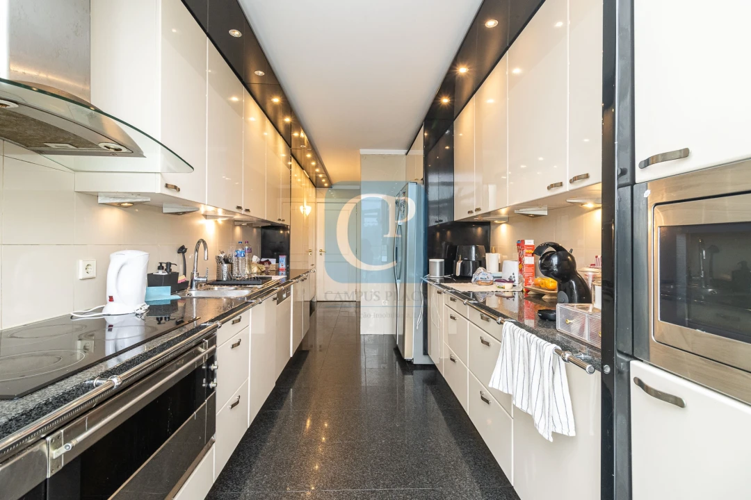 Apartamento T4 para Venda em Campanhã Foto 20