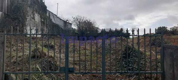 Terreno para Venda em São João da Madeira