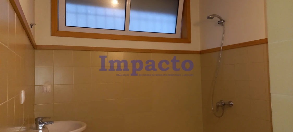 Moradia T3 para Venda em Fornos Foto 37