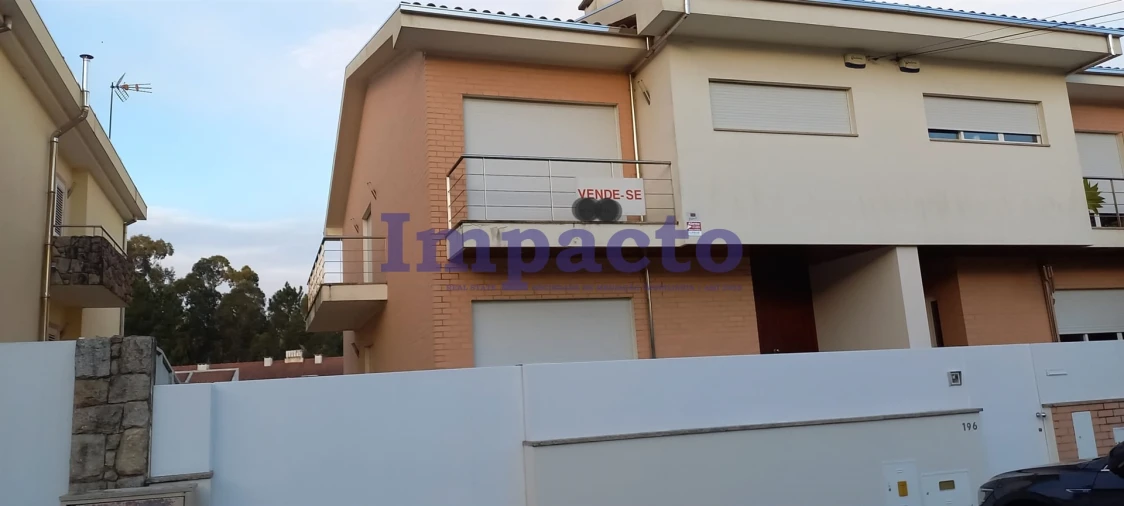 Moradia T3 para Venda em Fornos Foto 6