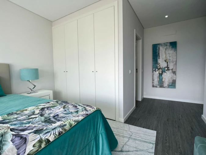 Apartamento T3 para Venda em Quelfes Foto 21