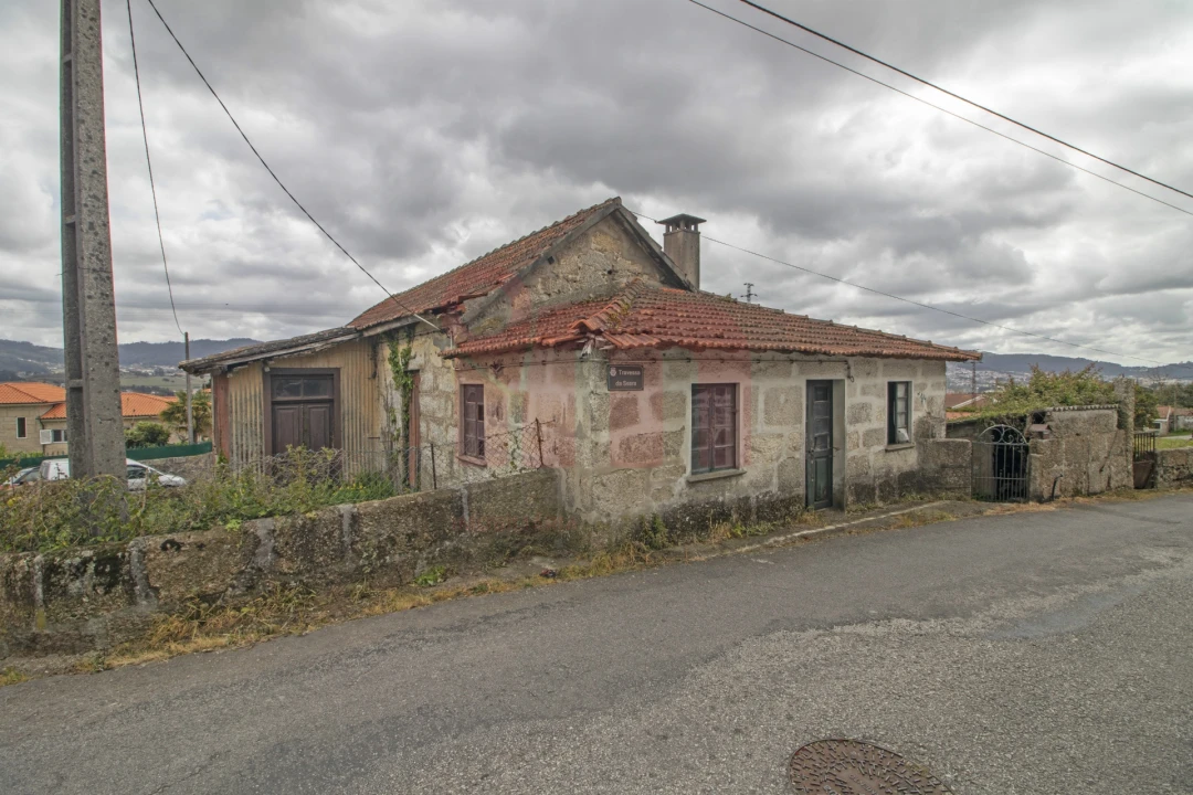 Moradia T4 para Venda em Lordelo Foto 16