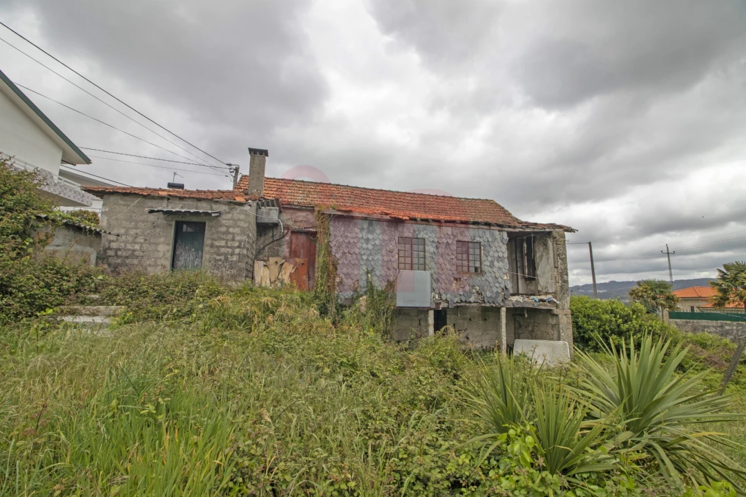 Moradia T4 para Venda em Lordelo Foto 14