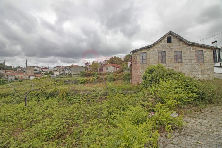 Moradia T4 para Venda em Lordelo Foto 18