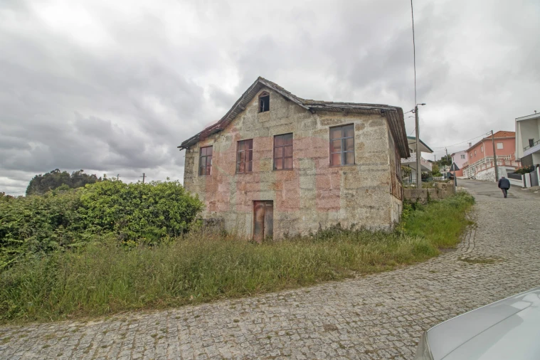 Moradia T4 para Venda em Lordelo Foto 17