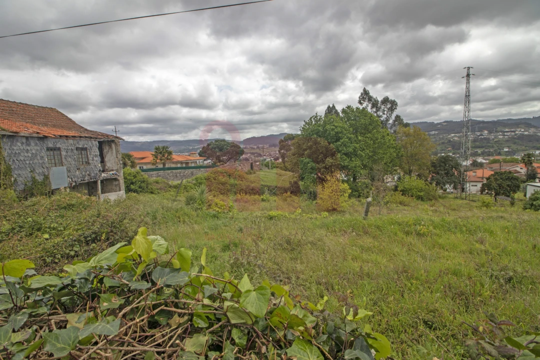 Moradia T4 para Venda em Lordelo Foto 13