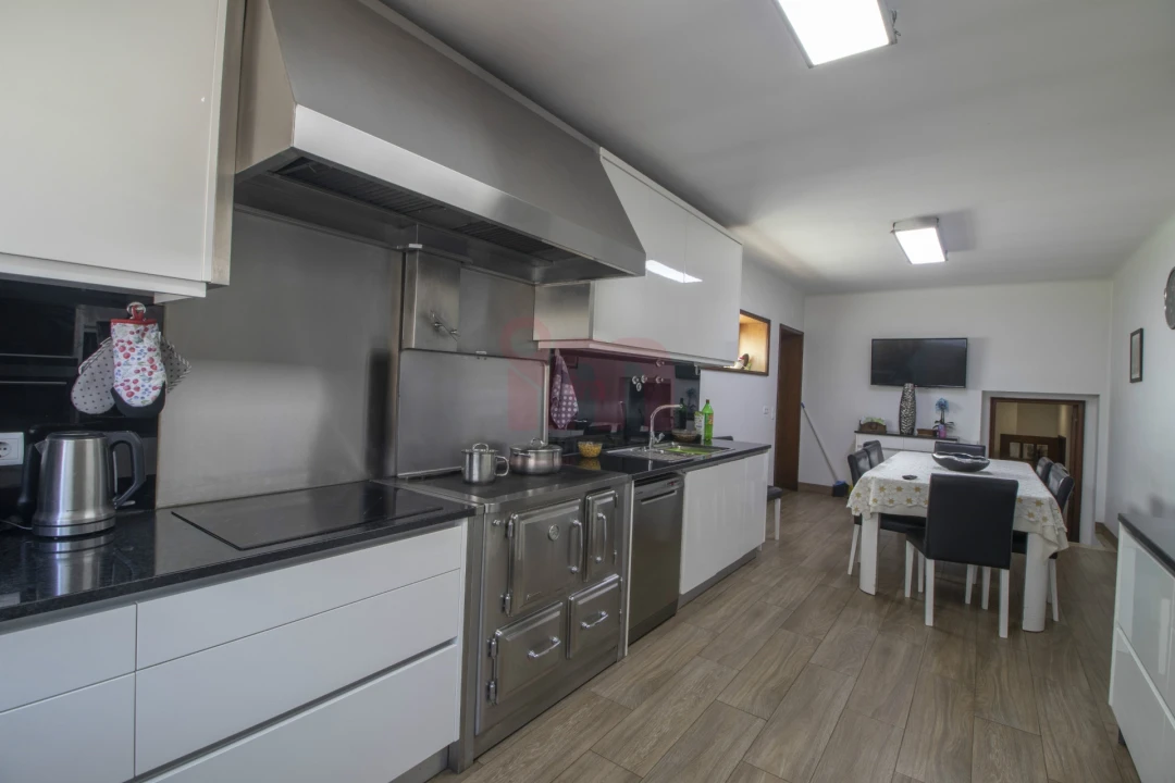 Moradia T6 para Venda em Vila das Aves Foto 51