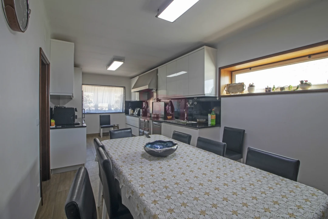 Moradia T6 para Venda em Vila das Aves Foto 53