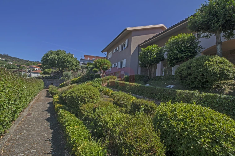 Moradia T6 para Venda em Vila das Aves Foto 84