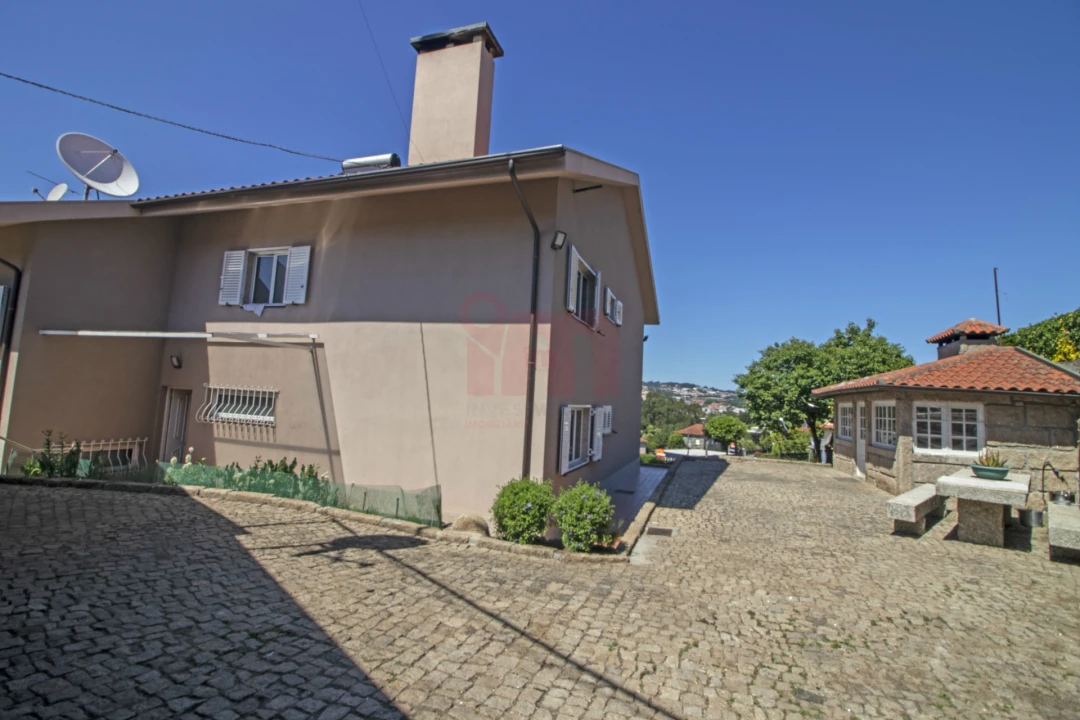 Moradia T6 para Venda em Vila das Aves Foto 74