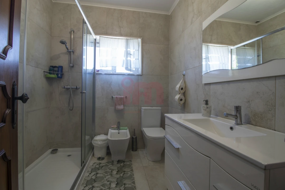 Moradia T6 para Venda em Vila das Aves Foto 68