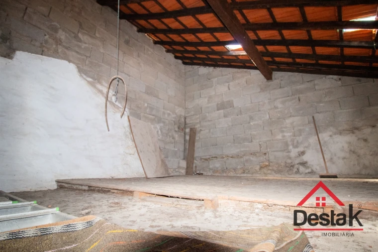 Moradia T2 para Venda em Fataunços e Figueiredo das Donas Foto 12