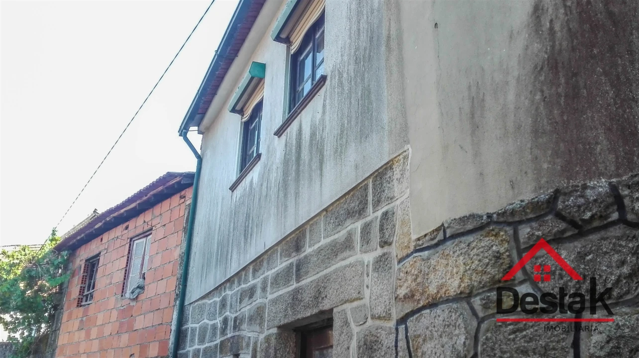 Moradia T2 para Venda em Fataunços e Figueiredo das Donas Foto 8