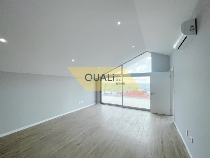 Moradia T4 para Venda em Paul do Mar Foto 35