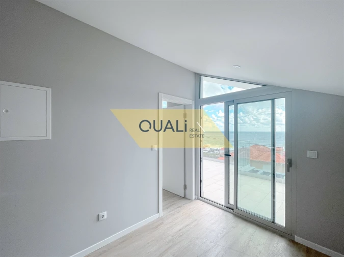 Moradia T4 para Venda em Paul do Mar Foto 31