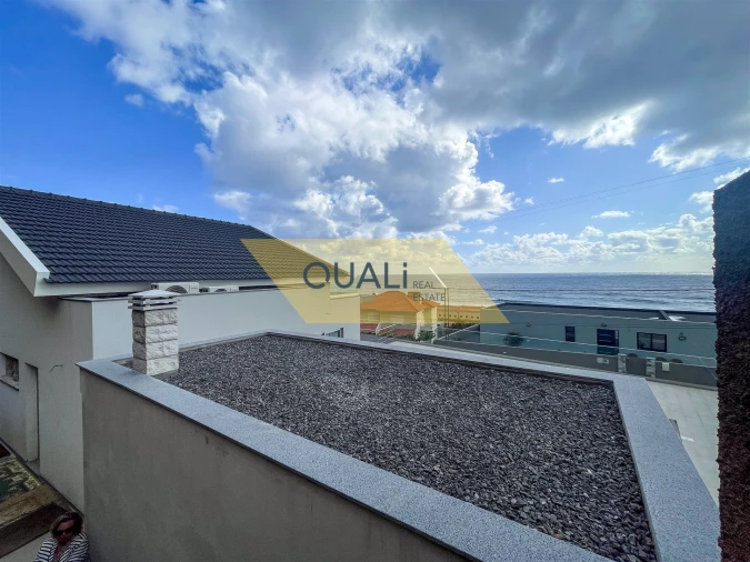 Moradia T4 para Venda em Paul do Mar Foto 13