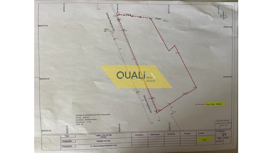 Moradia T4 para Venda em Paul do Mar Foto 4