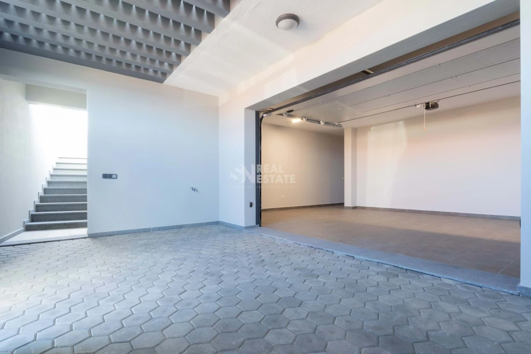 Moradia T4 para Venda em Paul do Mar Foto 77