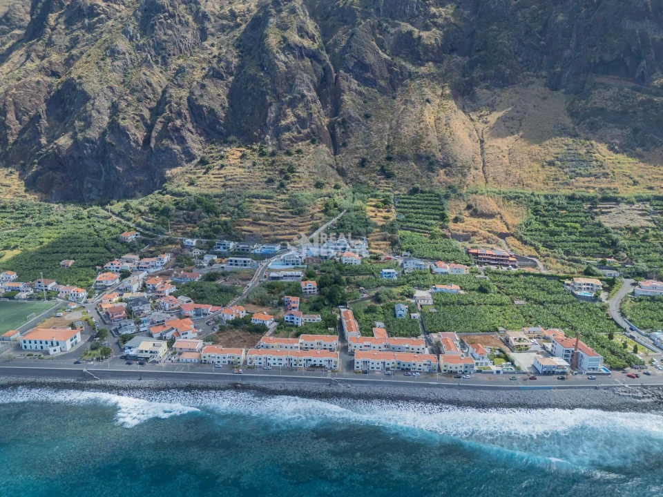 Moradia T4 para Venda em Paul do Mar Foto 78