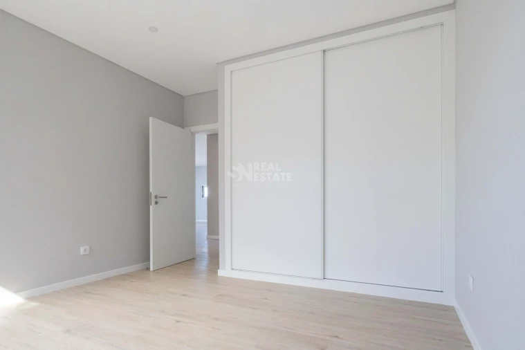 Moradia T4 para Venda em Paul do Mar Foto 68