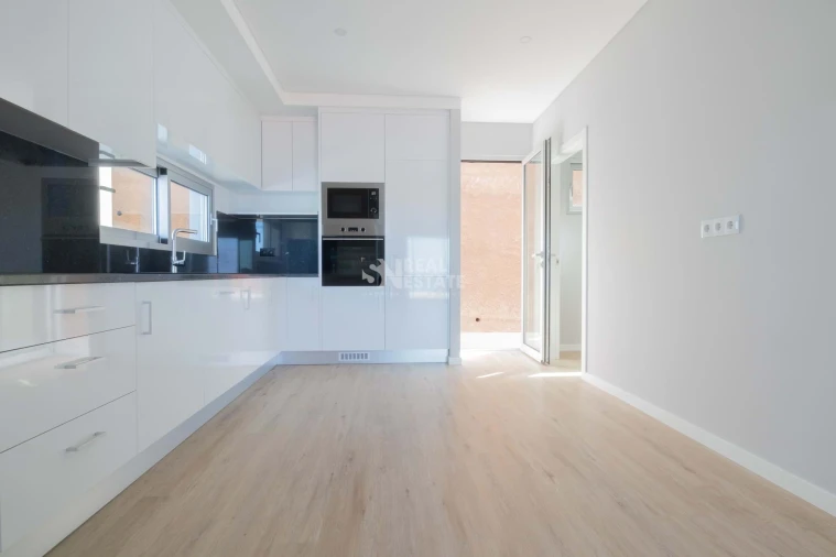 Moradia T4 para Venda em Paul do Mar Foto 57