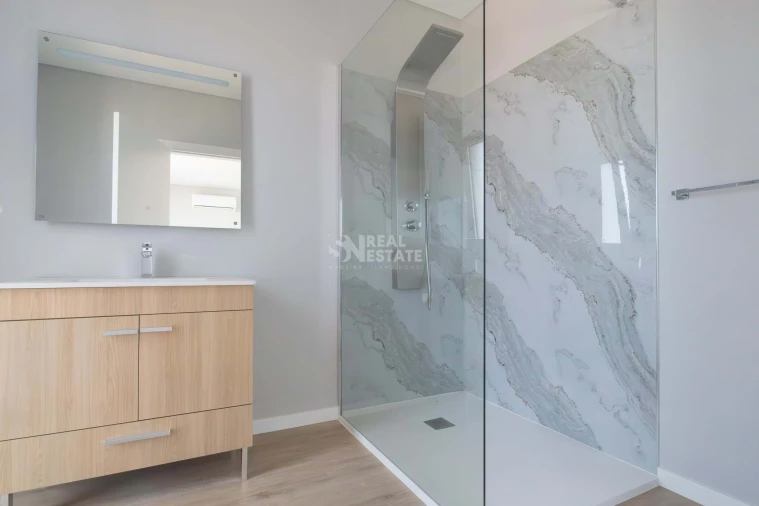 Moradia T4 para Venda em Paul do Mar Foto 62