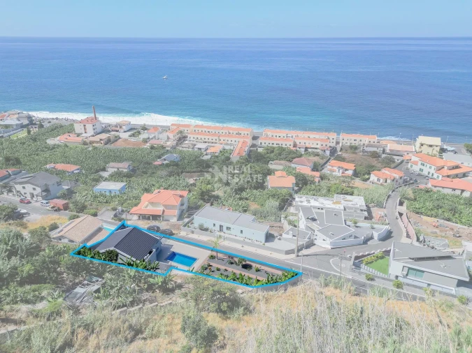 Moradia T4 para Venda em Paul do Mar Foto 86