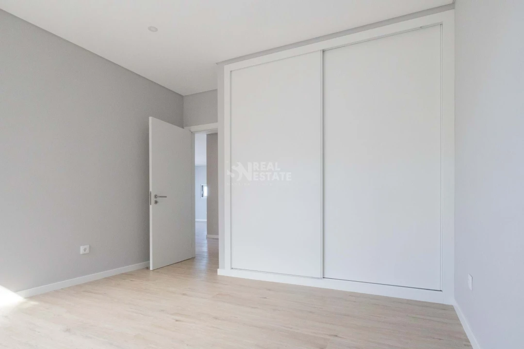 Moradia T4 para Venda em Paul do Mar Foto 68