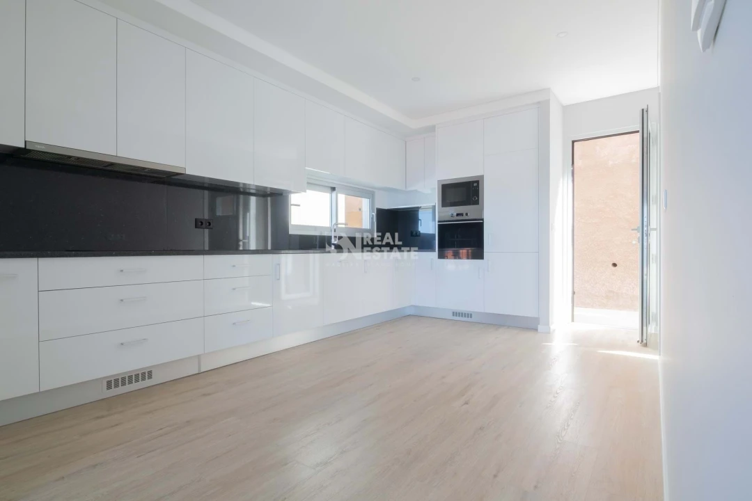 Moradia T4 para Venda em Paul do Mar Foto 58