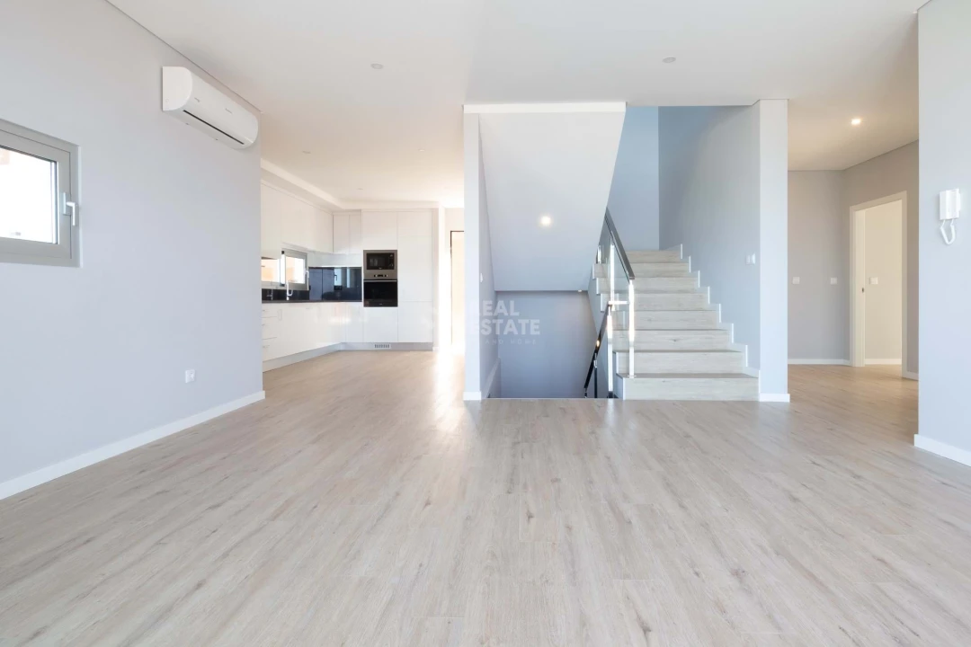 Moradia T4 para Venda em Paul do Mar Foto 59