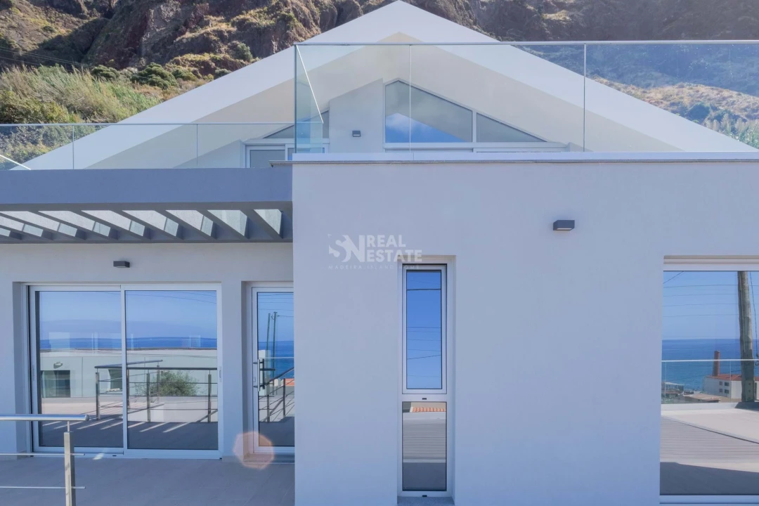 Moradia T4 para Venda em Paul do Mar Foto 11