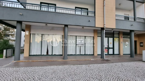 Loja para Venda em Repeses e São Salvador