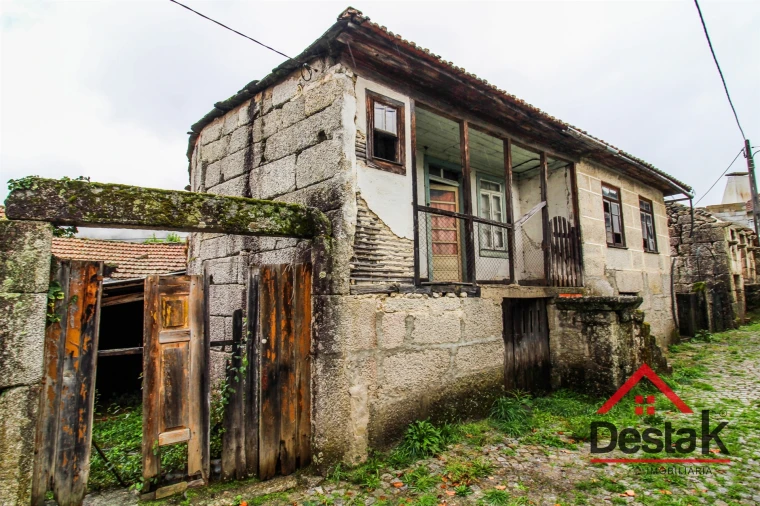 Moradia T5 para Venda em Sul Foto 2