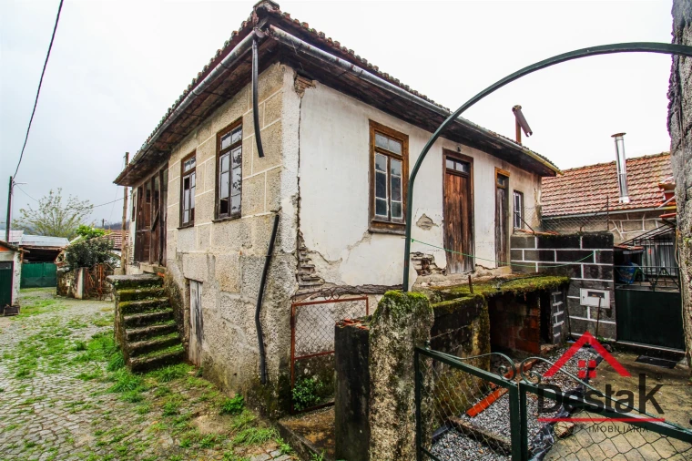 Moradia T5 para Venda em Sul Foto 1