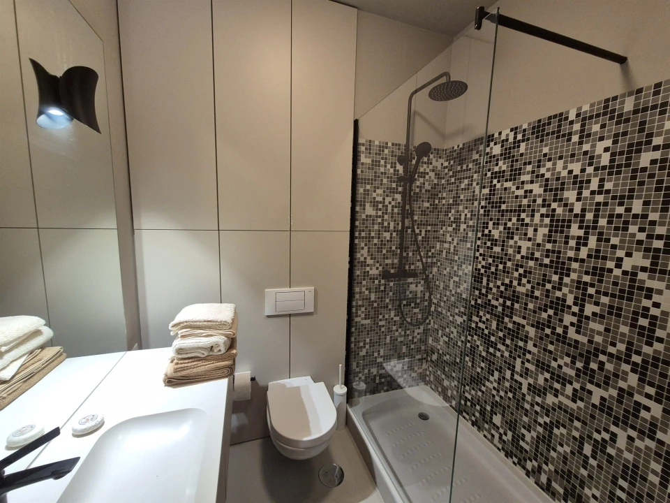 Apartamento T3 para Venda em Aldoar, Foz do Douro e Nevogilde Foto 18